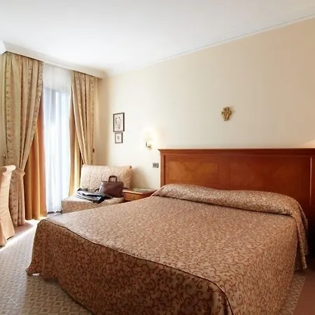 Hotel Ristorante Le Terrazze Sul Gargano