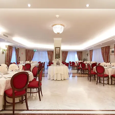 Hotel Ristorante Le Terrazze Sul Gargano 3*