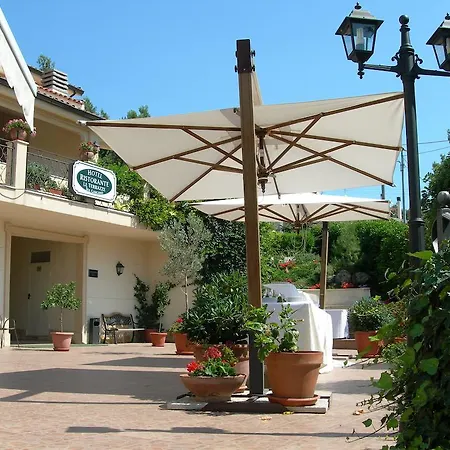 Ristorante Le Terrazze Sul Gargano 3* סן ג'יואבאני רוטונדו