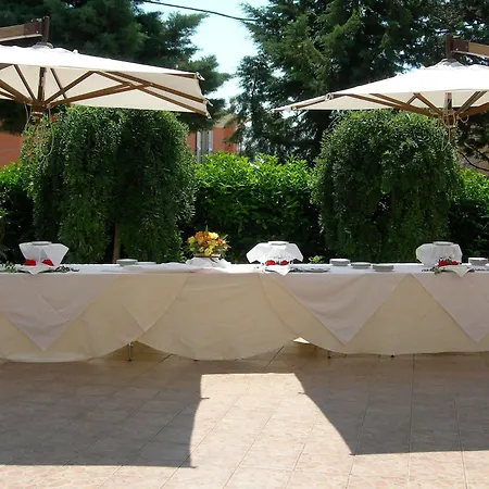 Ristorante Le Terrazze Sul Gargano מלון