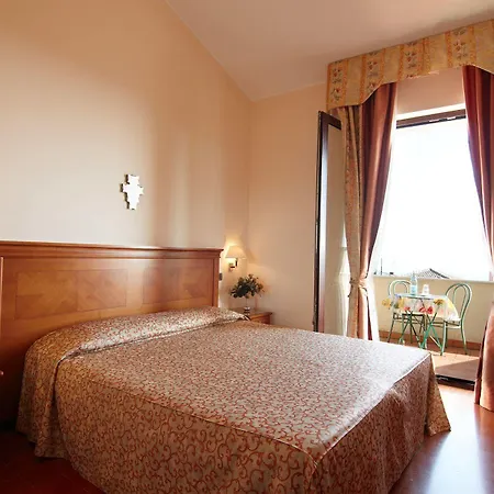 מלון Ristorante Le Terrazze Sul Gargano 3*
